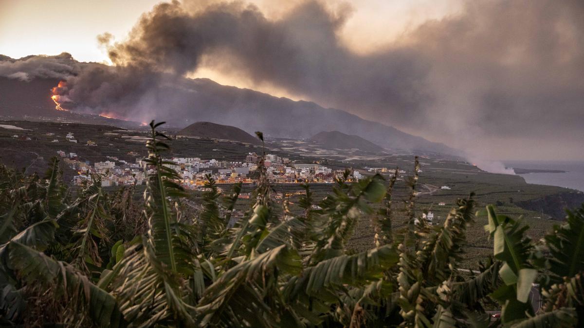 Vulkanausbruch auf La Palma: Die Lava fließt ins Meer