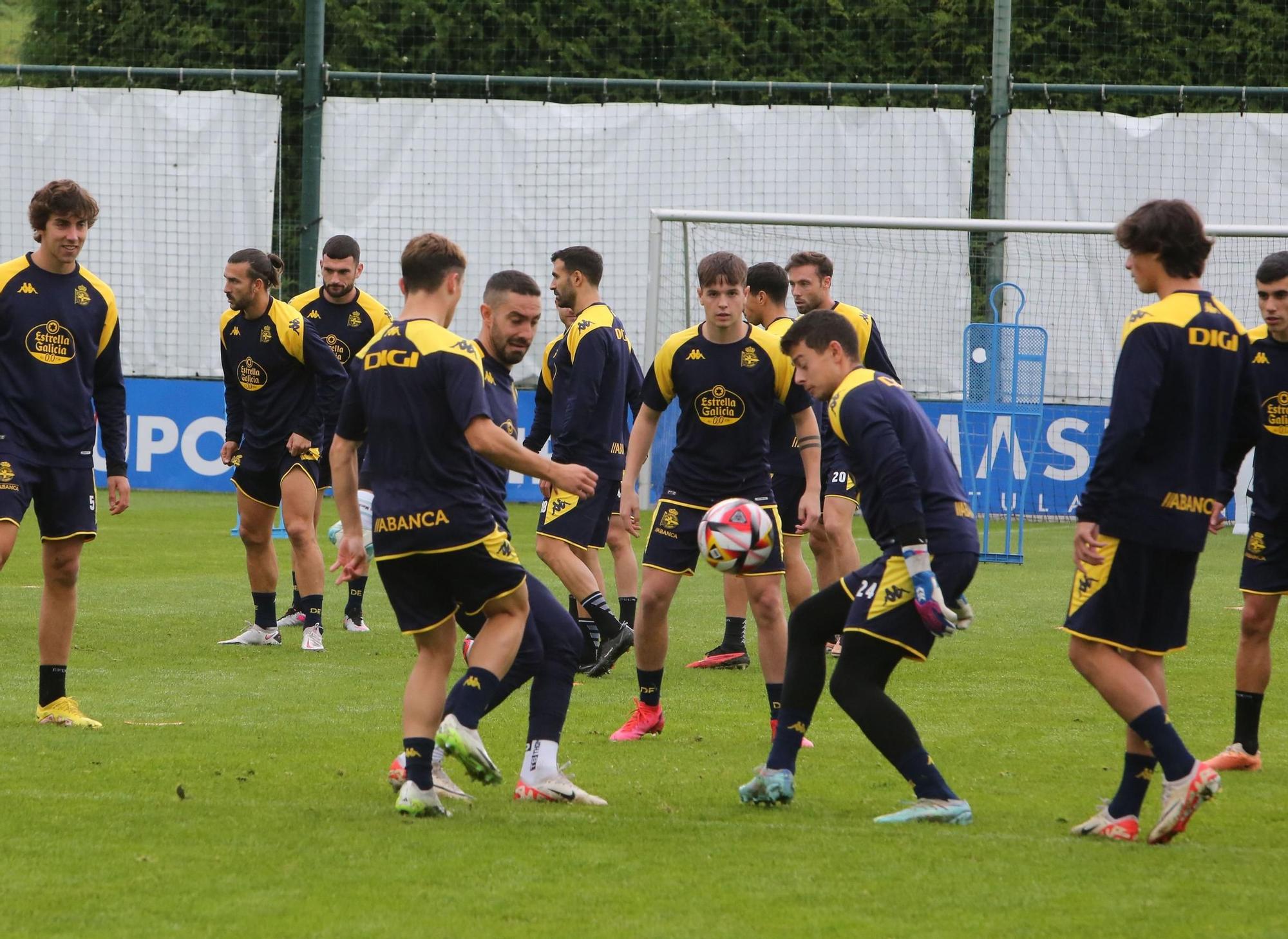 Entrenamiento del Deportivo en Abegondo