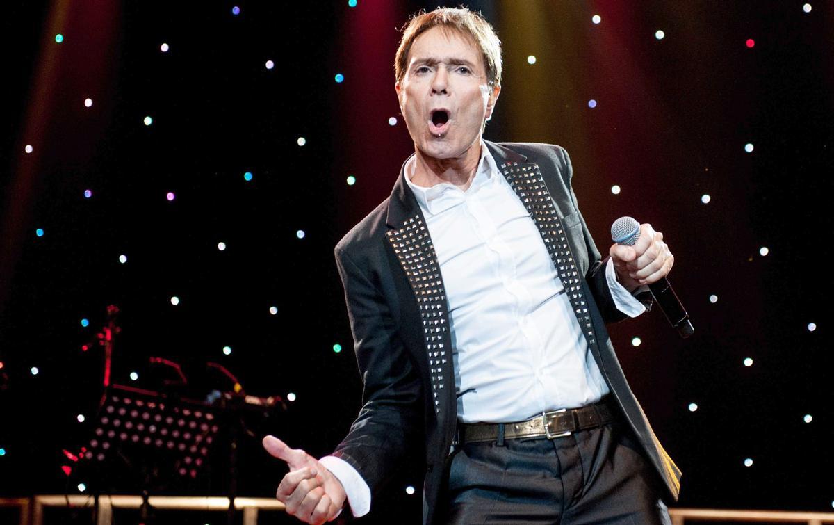 Cliff Richard torna a ‘Congratulations’ per celebrar els seus 80 anys al Royal Albert Hall Cliff Richard torna a ‘Congratulations’ per celebrar els seus 80 anys al Royal Albert Hall