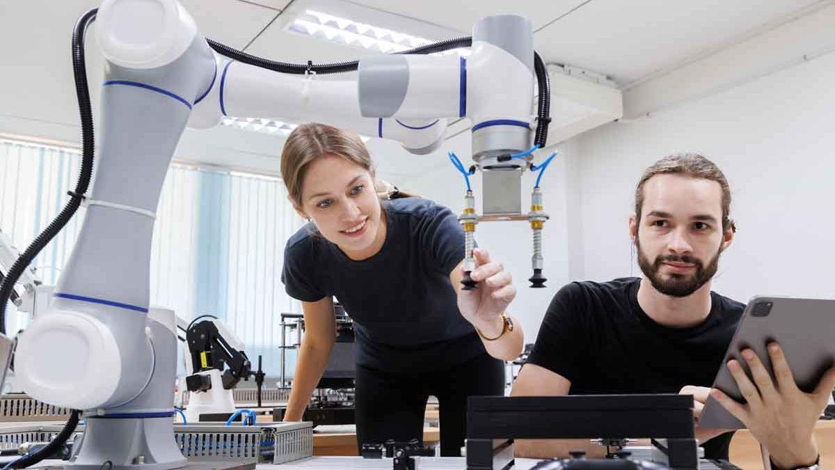 Estudiantes de un grado universitario del ámbito tecnológico.