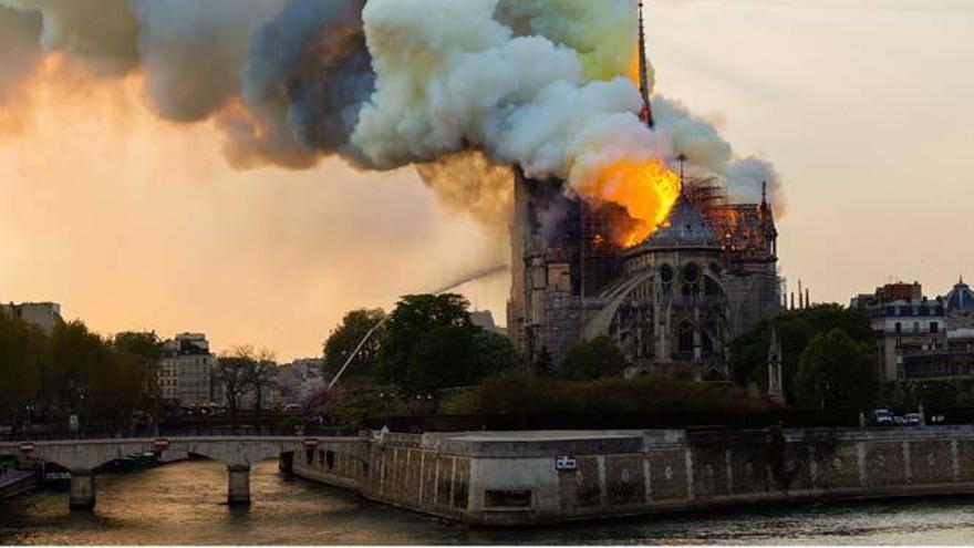 El primer aniversario del incendio de Notre Dame