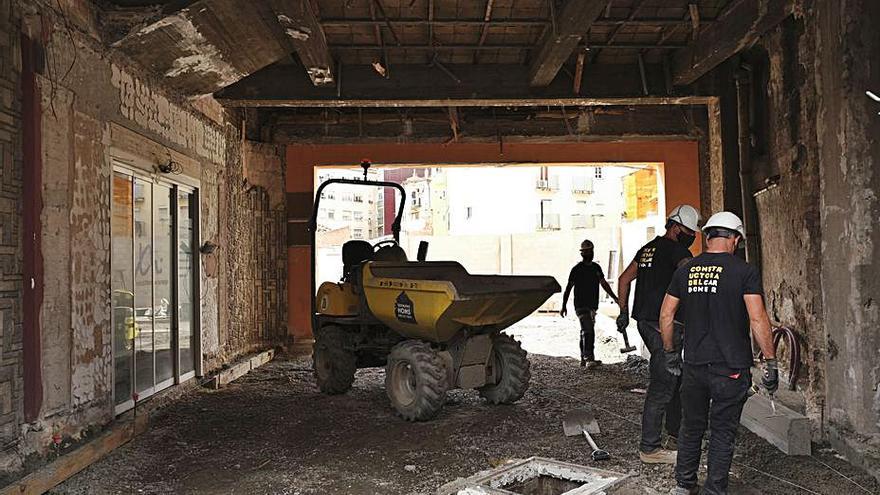 Treballs al túnel d’entrada pel carrer dels Caputxins | ALEX GUERRERO