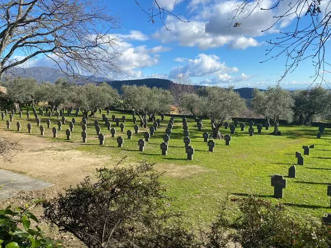 Fotogalería | Así es el cementerio militar alemán en Extremadura