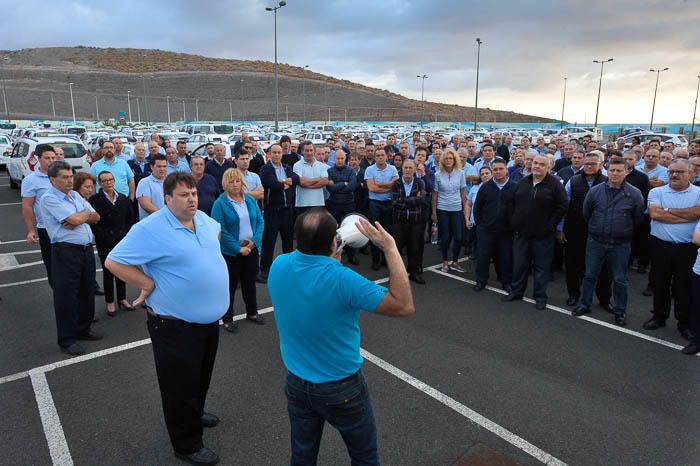 Protesta de taxistas contra el día libre