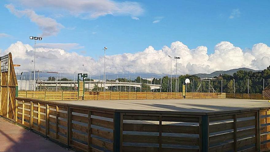 Pista polideportiva do Parque da Canuda, en Salvaterra.   | // D.P.