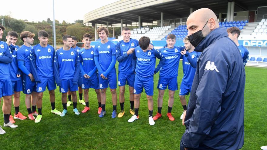 Entrenamiento del Juvenil antes del partido de la Youth League