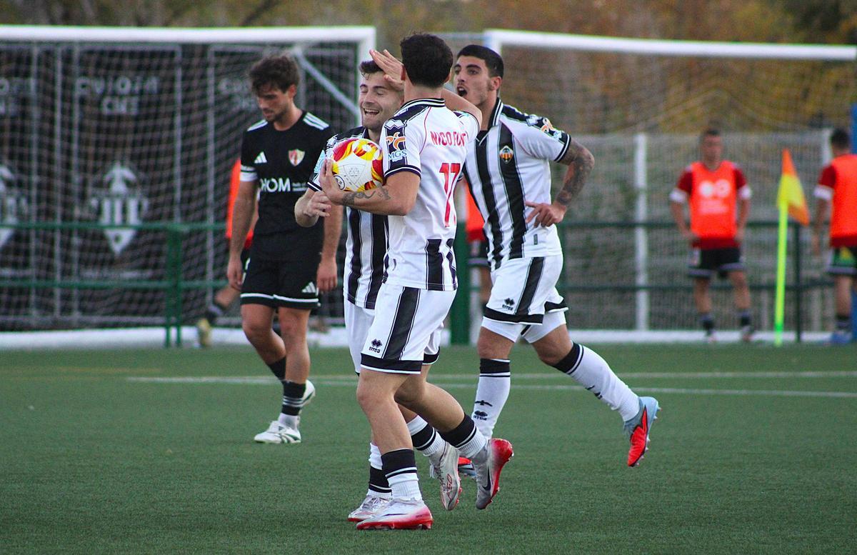 Carlos Segura marcó su noveno gol, pero no pudo evitar la derrota del filial.