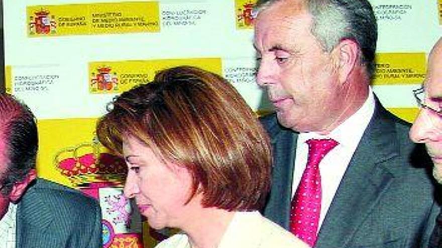 Elena Espinosa, con Manuel Vázquez, en Ourense. / j. regal