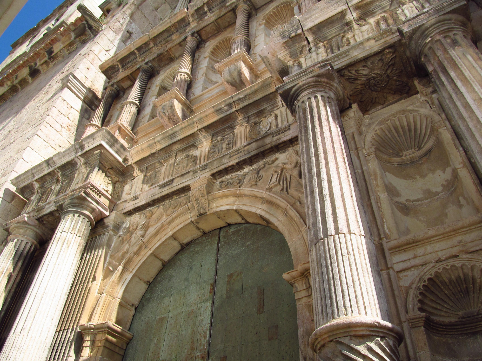 Portada de la Iglesia de la Asunción