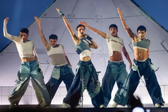 La importància de l’escenografia per escollir el guanyador del Benidorm Fest: «Et pot elevar o destrossar una cançó»