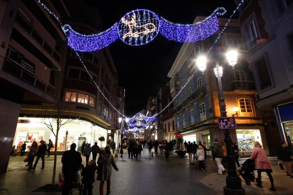 Encendido de las luces de Navidad en Avilés