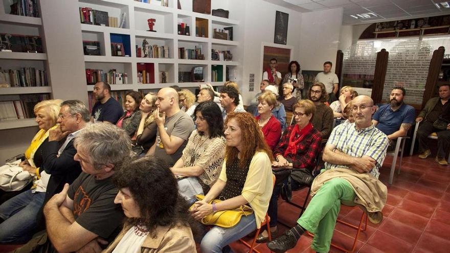 Presentación de la novela "El último caso", de José Luis Gil Fernández, en La Felguera