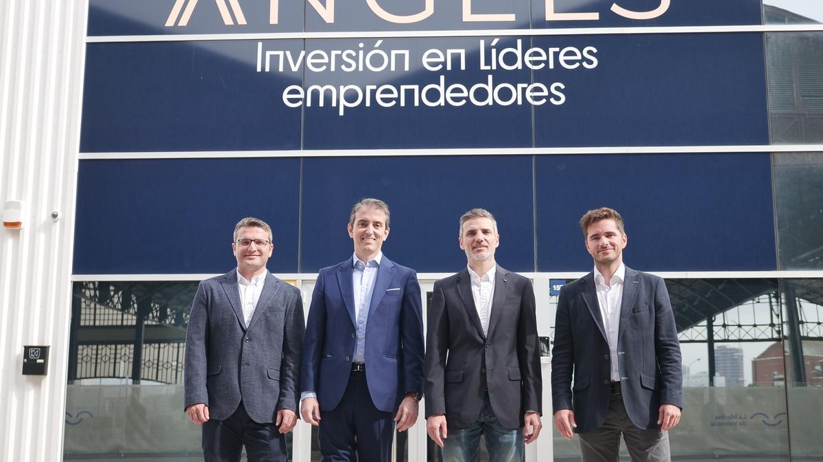 De  de izquierda a derecha: Raúl Roche, CTO de Inespay, Carlos Castellanos, COO de Inespay, Víctor Pardo, CEO de Inespay, y Carlos Blanco, CCO de Inespay.