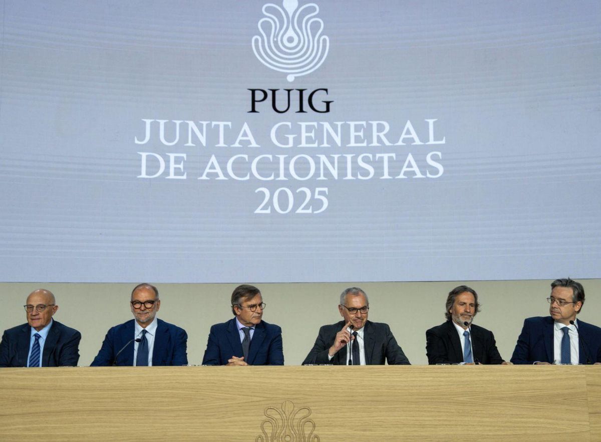 La CNMV analitza la compra d’accions de Puig a «determinats directius»