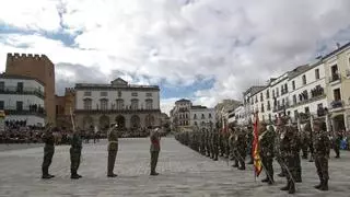 La plaza Mayor de Cáceres acogerá una jura de bandera para 500 civiles en octubre
