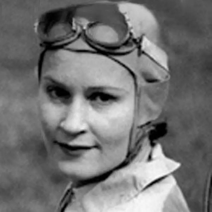 Dorothy Levitt, la artífice del espejo retrovisor