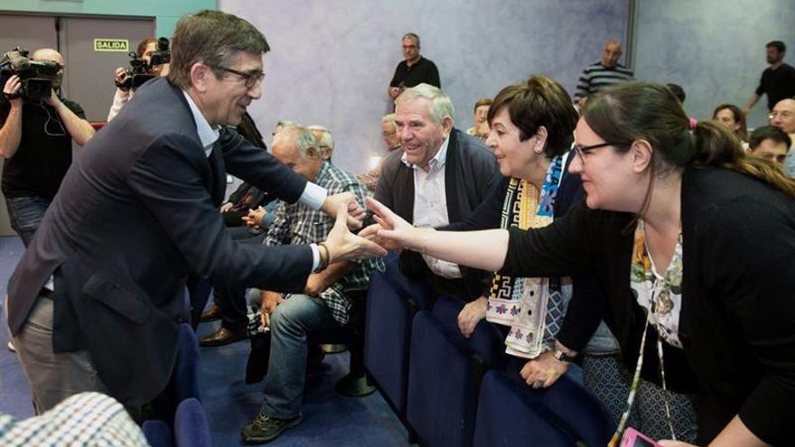 López apela a voto útil para salvar al PSOE, que necesita unidad y definición