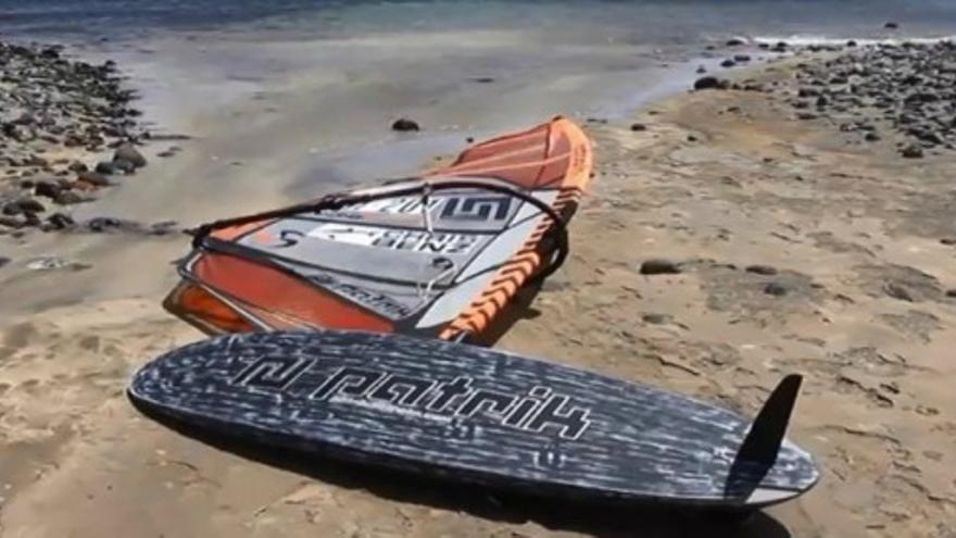 Fallece una mujer degollada por una tabla de windsurf