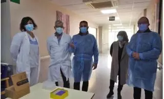 Técnicos de Sanidad niegan que autorizaran a que Bernabé Cano se vacunara