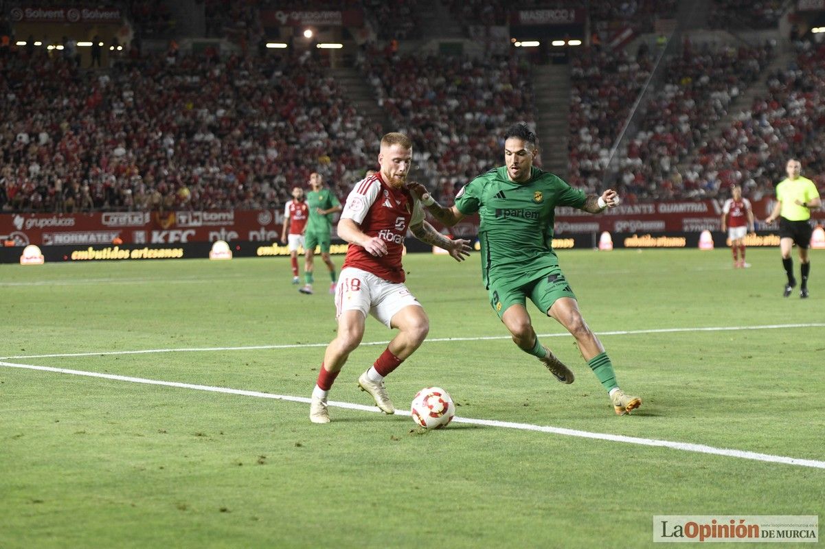 Así fue el encuentro del play off del Real Murcia y el Nástic en la lucha por el ascenso