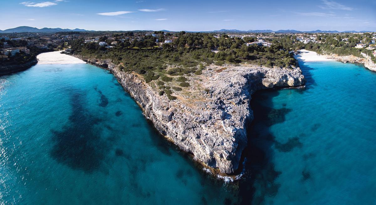 Cala Mandia.