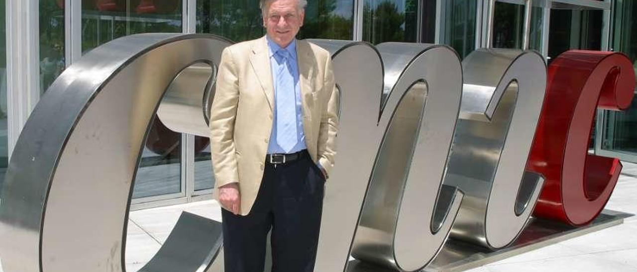 Valentín Fuster en la sede del Centro Nacional de Investigaciones Cardiovasculares. // CNIC