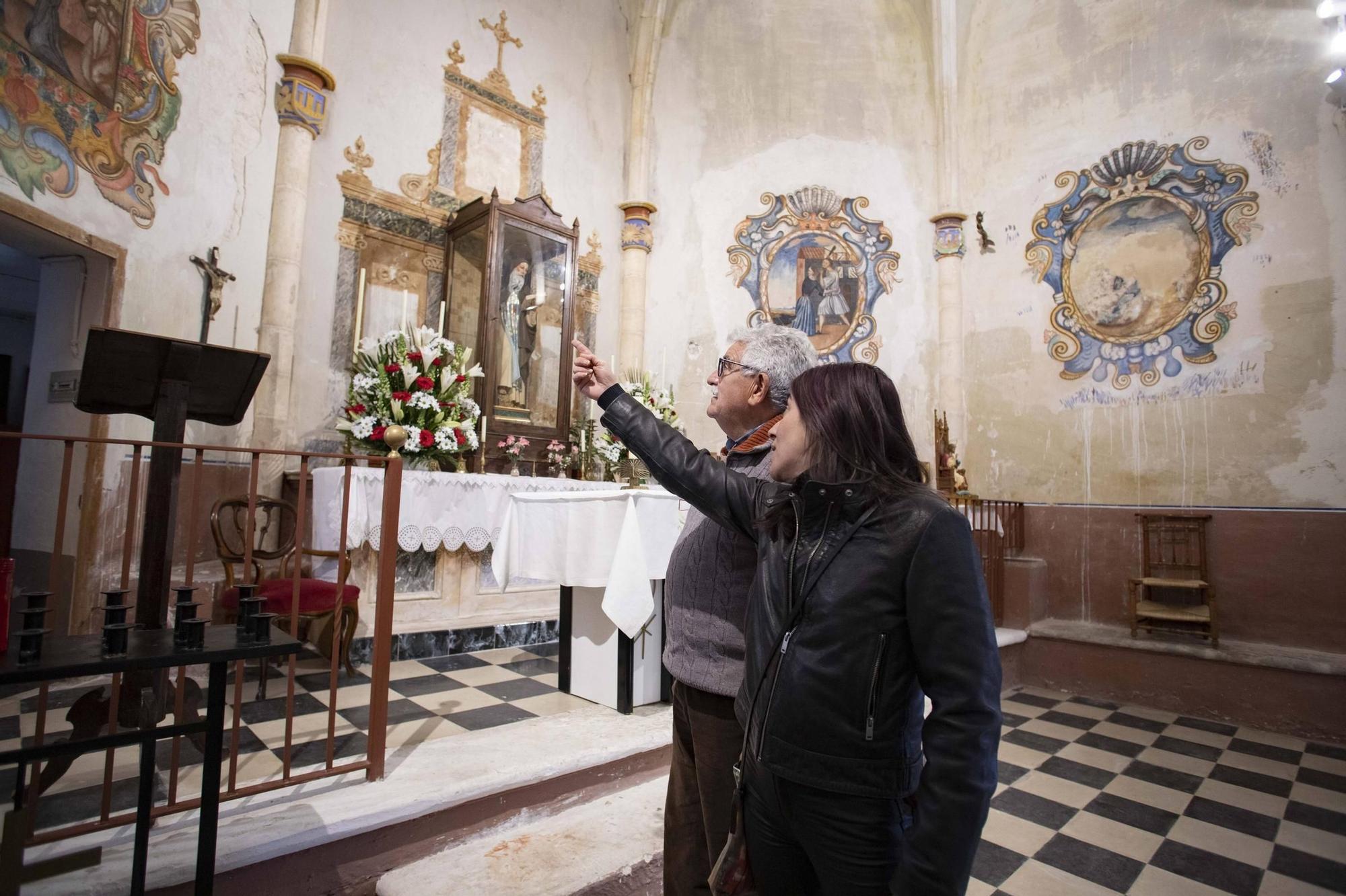 En busca de la financiación para restaurar las pinturas de la ermita de Sant Antonio en Bocairent