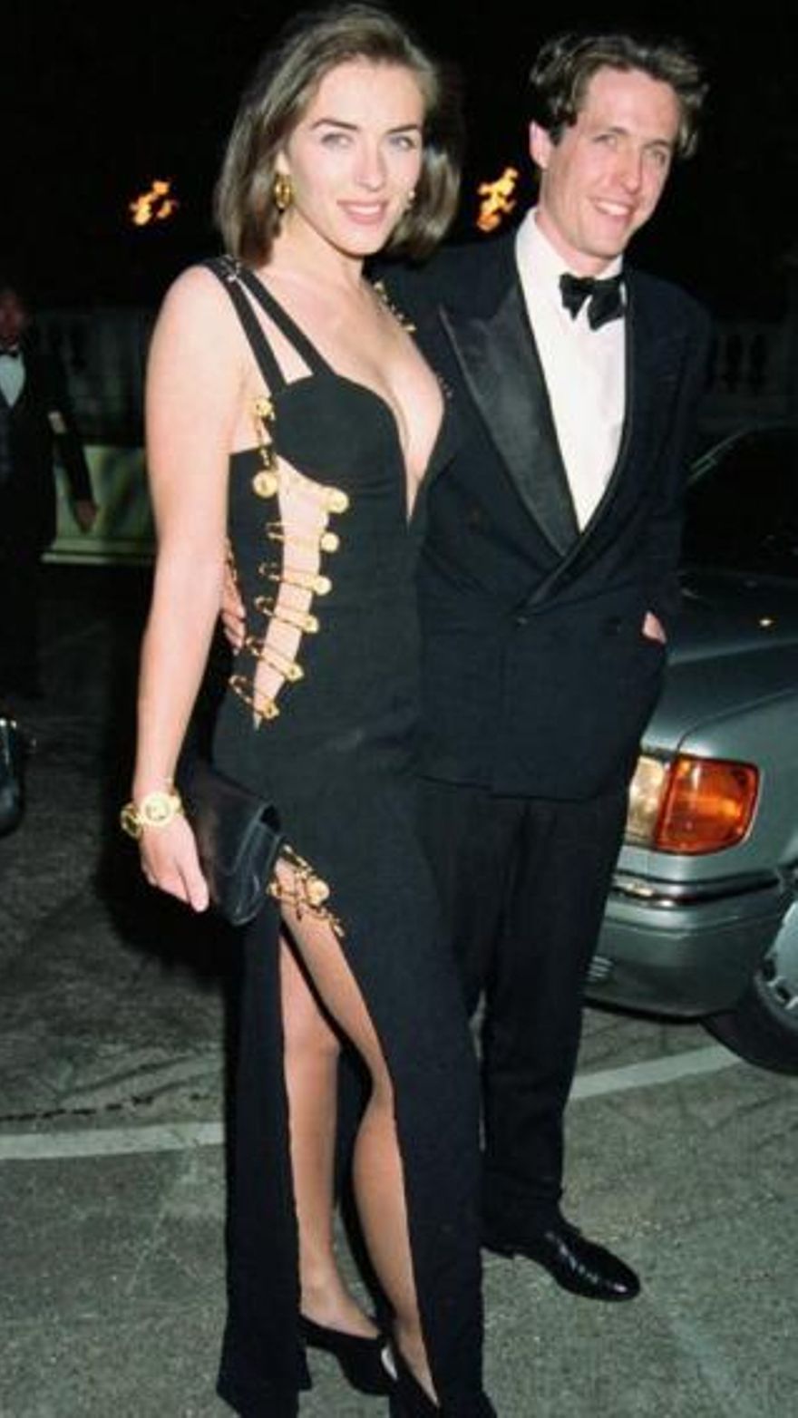 Liz Hurley bautizó para la posteridad a este modelo de Versace como "That Dress"