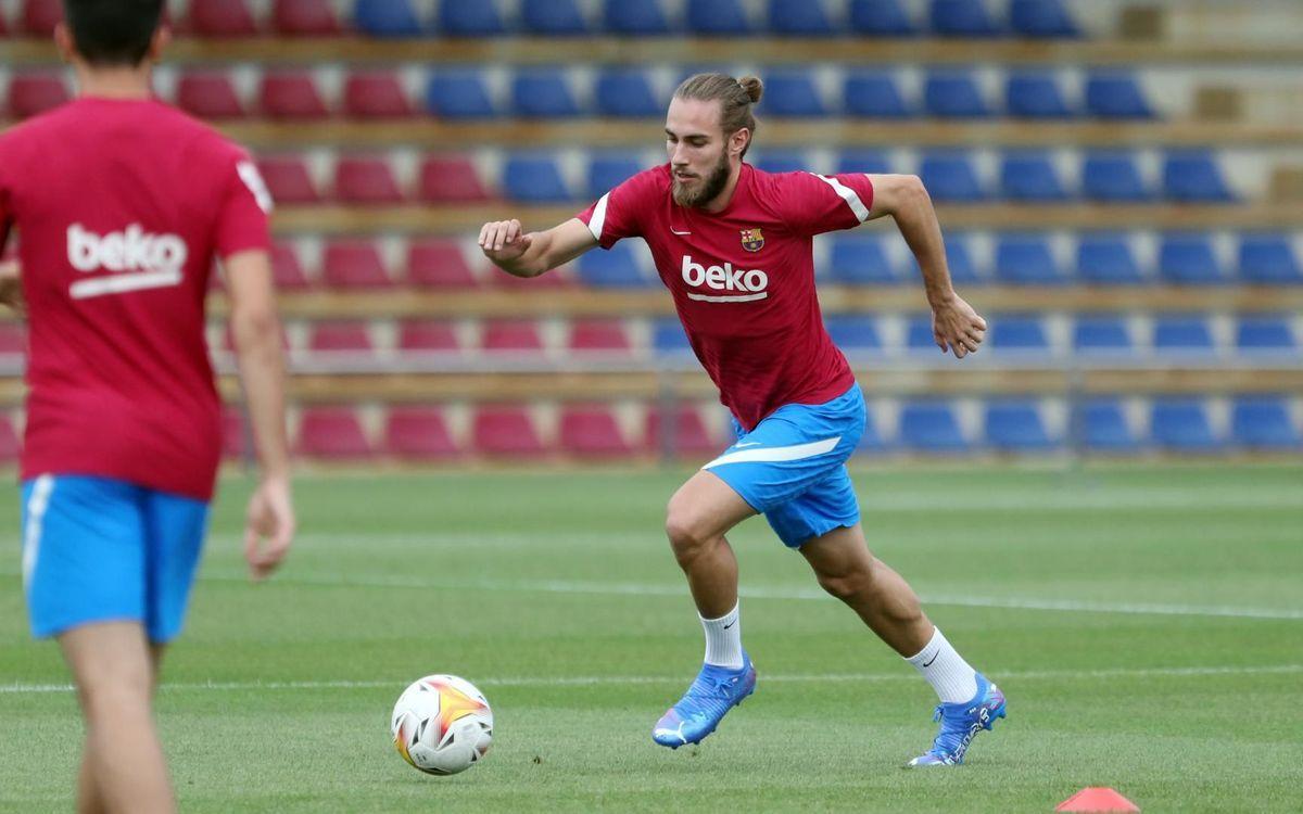 Mingueza recibió el alta médica y podrá jugar ante el Getafe