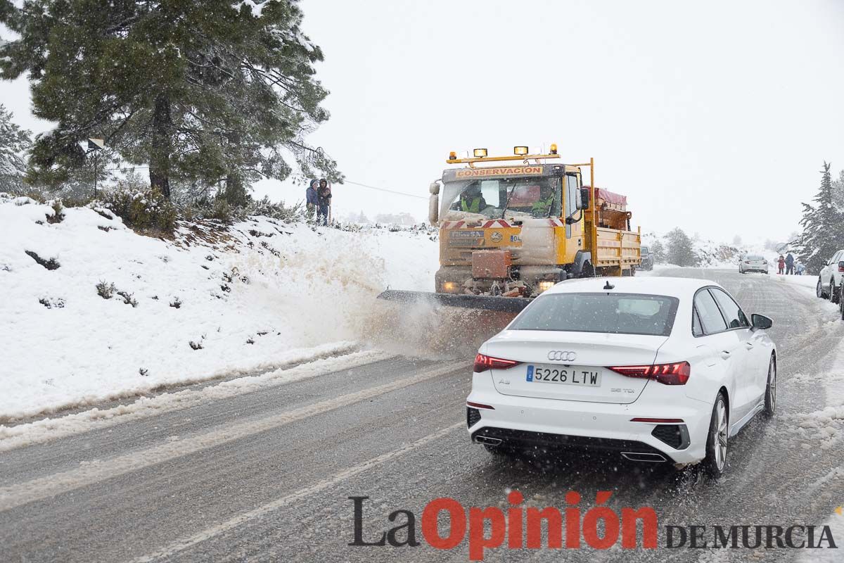 Continúa la nevada en las zonas altas de la comarca del Noroeste