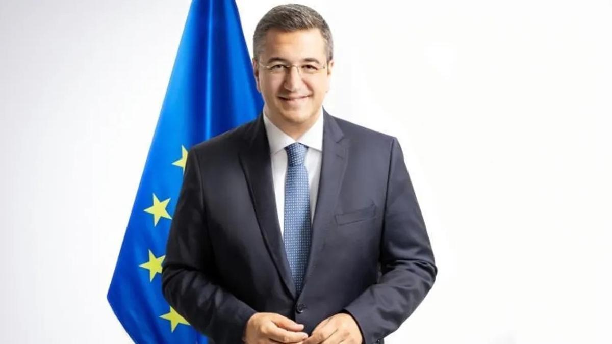 El comisario europeo de Transportes, Apostolos Tzitzikostas