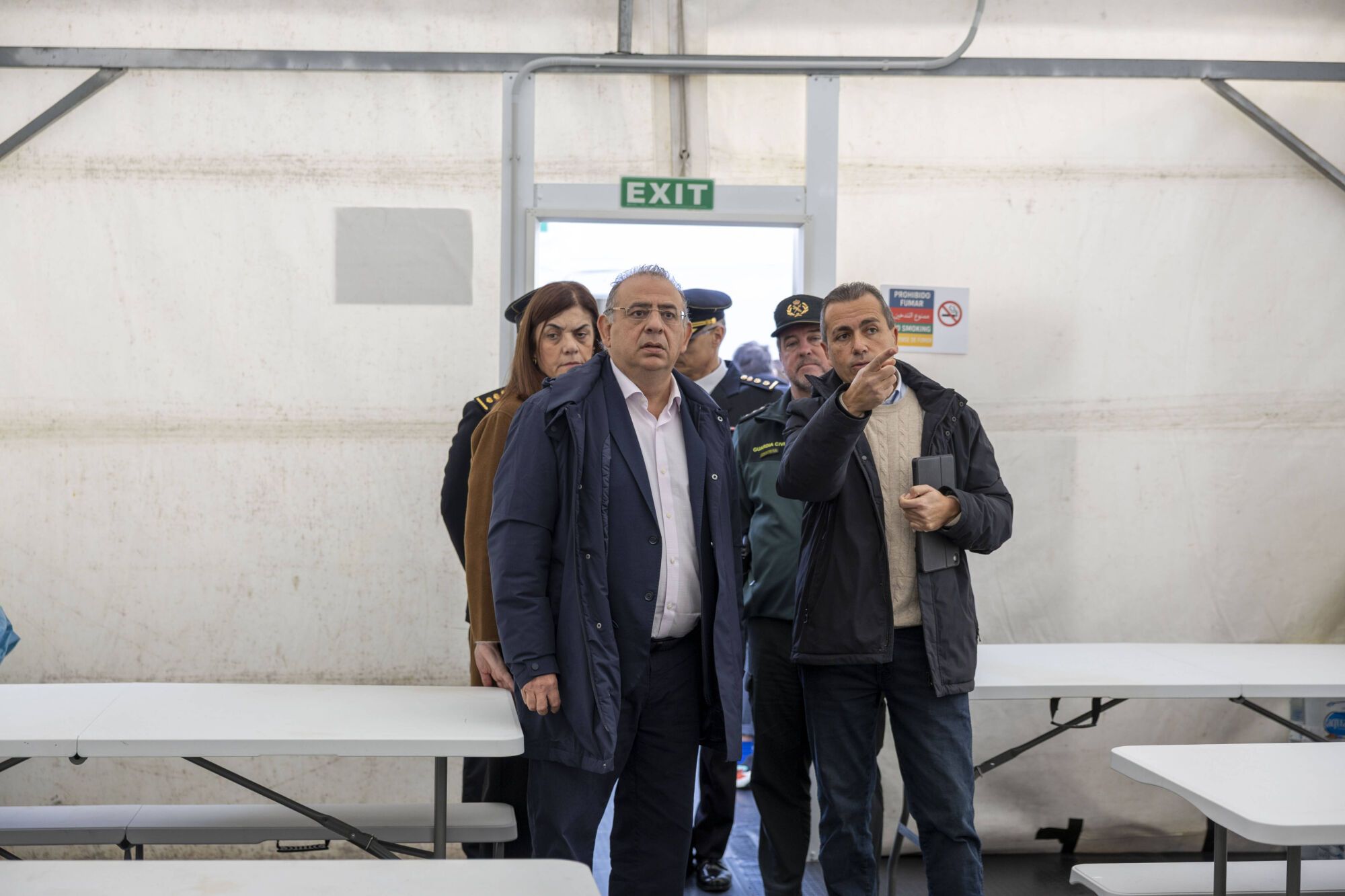 Así son los módulos de acogida temporal para migrantes instalados en el puerto de Palma.