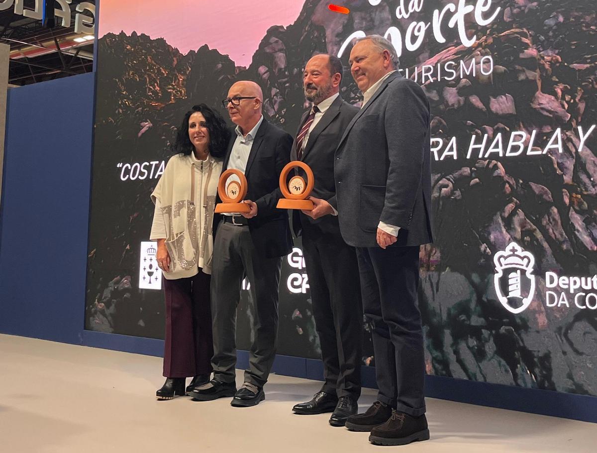 Margot Lamela, esquerda, Xosé Regueira, Xosé Merelles e Xosé Manuel López, en Fitur.