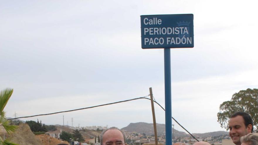 Imagen de octubre de 2009, cuando se inauguró la calle dedicada al periodista.