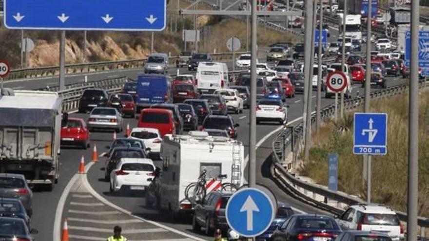 El nudo de Espinardo estuvo intervenido por la Guardia Civil para regular la circulación.