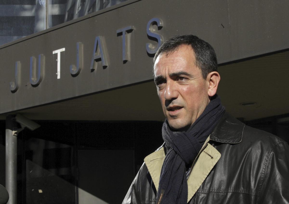 Sabadell expulsa l’‘exnúmero u’ de la Policia Local per corrupció