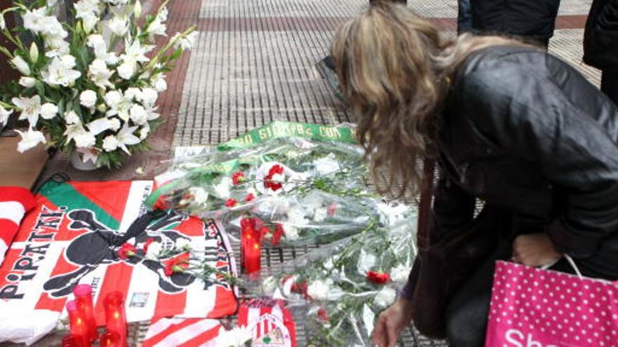 Flores, en recuerdo de Iñigo Cabacas.