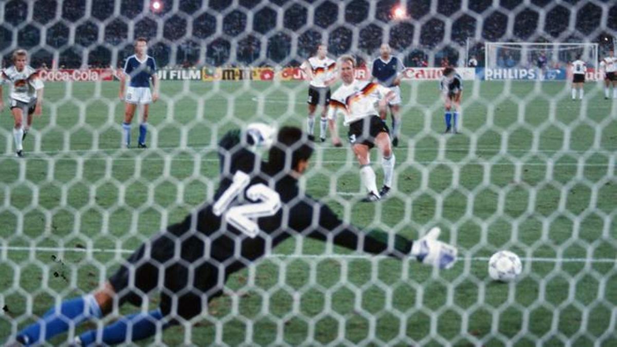 Mundial Italia 90: Gol de penalti decisivo de Brehme en la final.