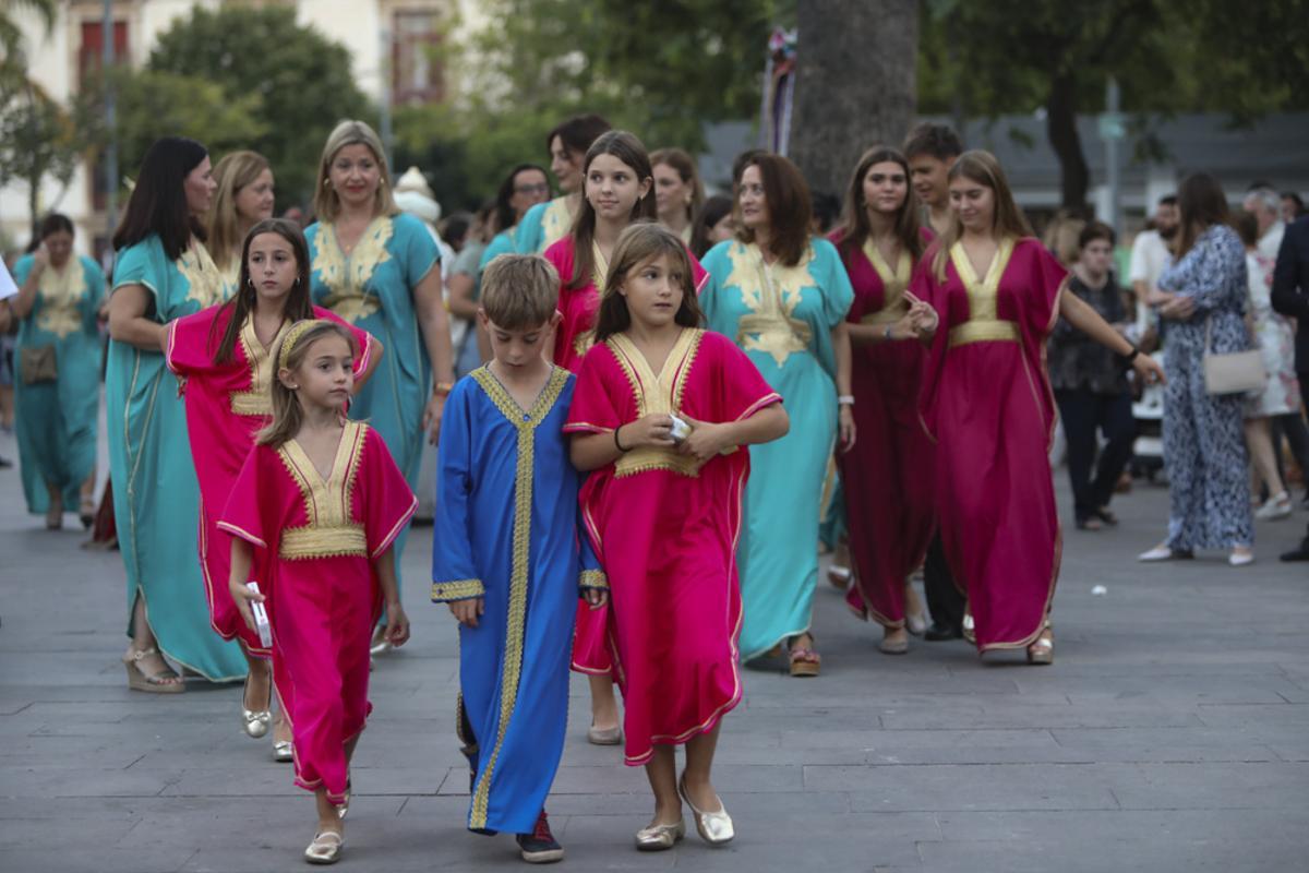 Los Moros y Cristianos de Sagunt rinden homenaje a Vicente Vayà