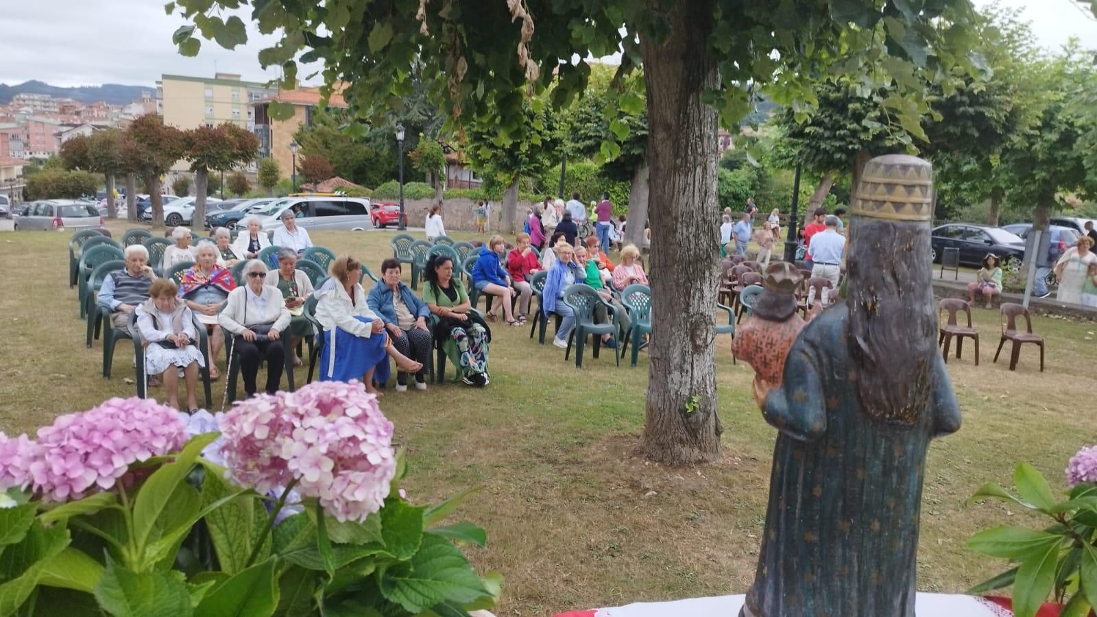 La Cofradía de Loreto celebra su fiesta del Bollu
