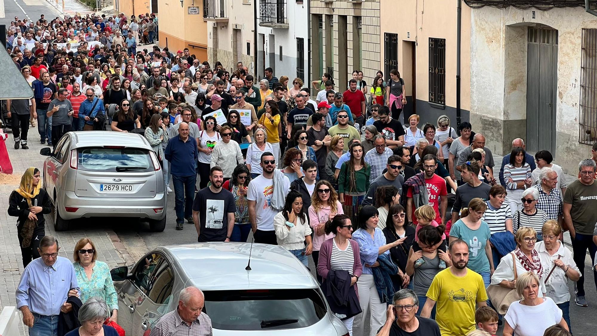 Galería de fotos: 2.000 personas claman por una solución ante el inminente cierre de Marie Claire