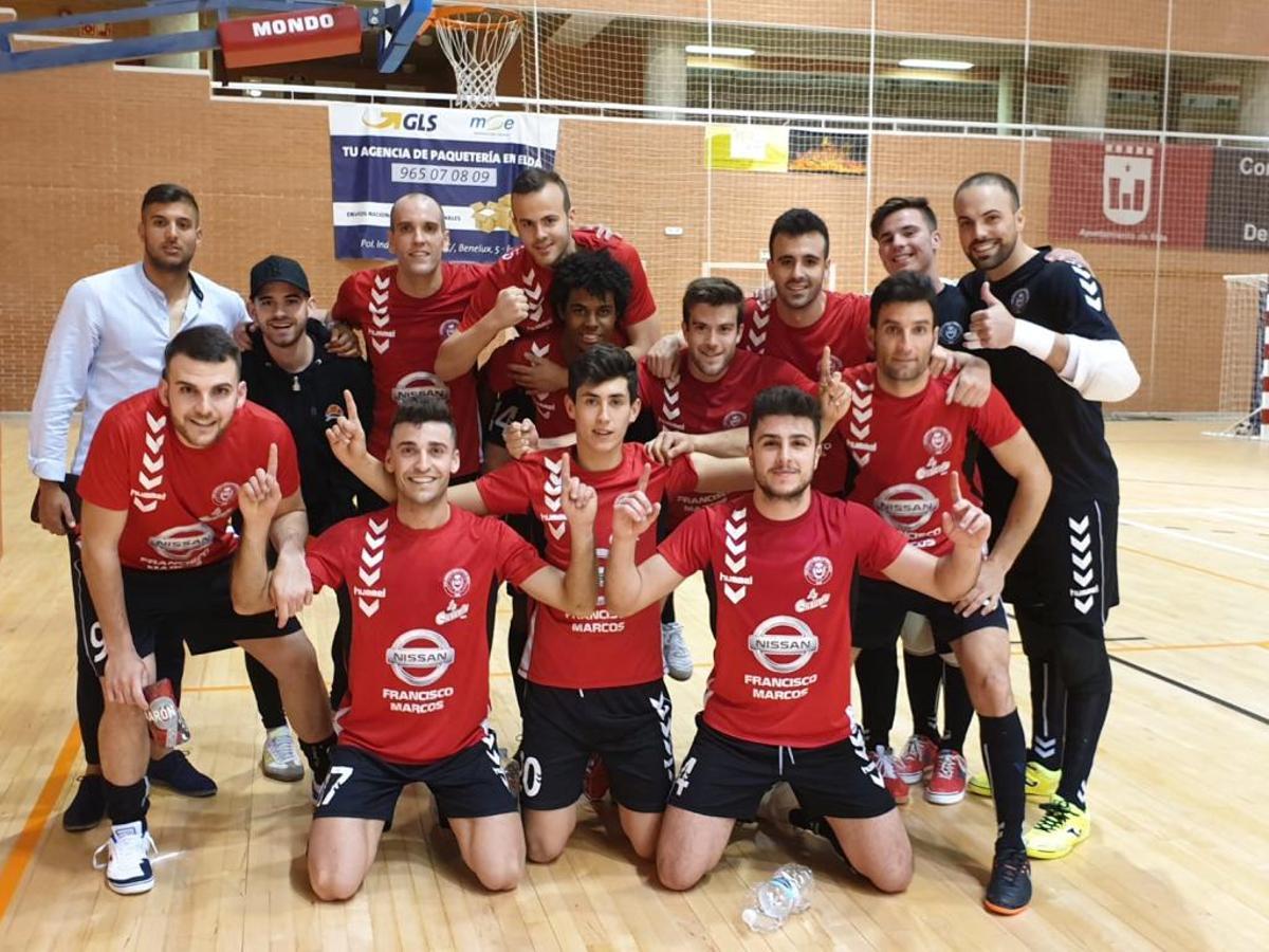 Así celebró el Nueva Elda el triunfo ante el Jumilla.