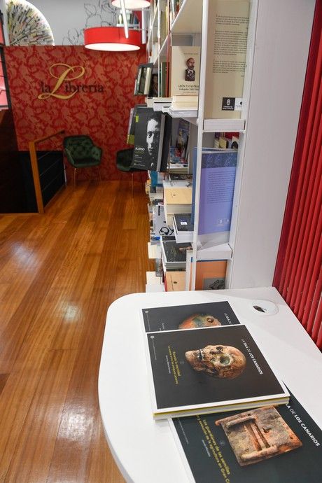 La Librería del Cabildo de Gran Canaria se renueva al cumplir 25 años