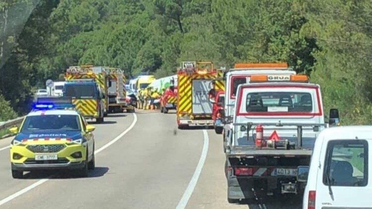 El punt on s'ha produït l'accident de trànsit a la variant de Girona.