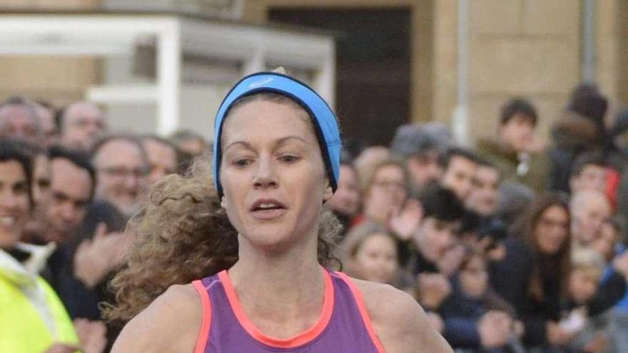 Deirdre McDermot, la única que ha ganado tres ediciones de la San Silvestre coruñesa.