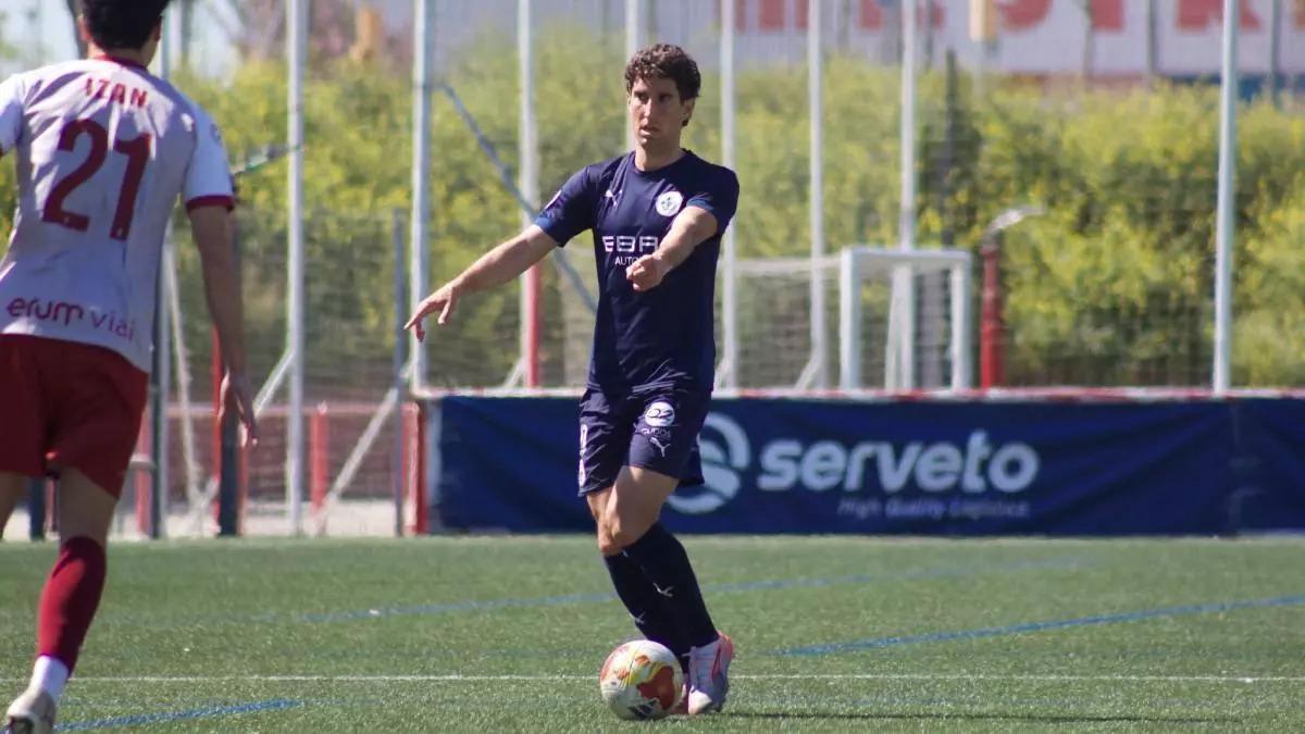 Joan Campins con la camiseta del Atletic Lleida esta temporada