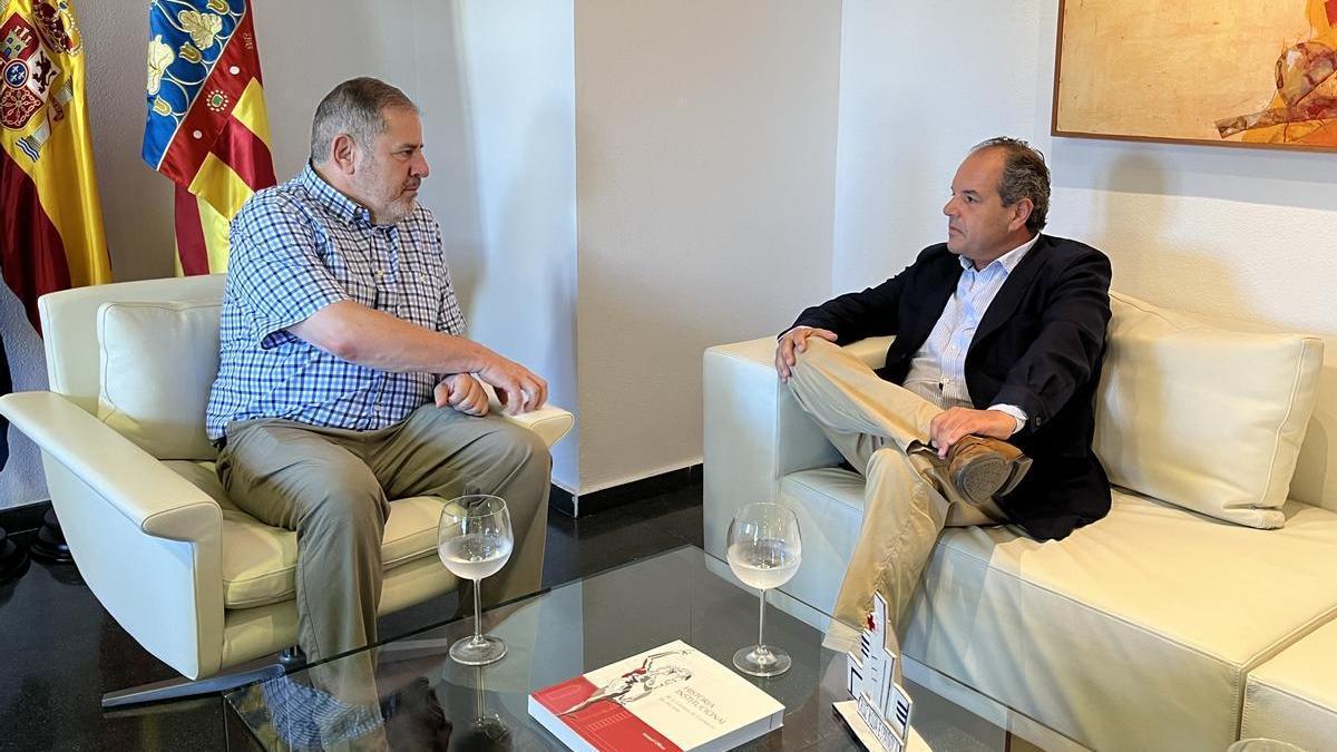 El presidente de la Cámara se ha reunido con el embajador de Turquía.