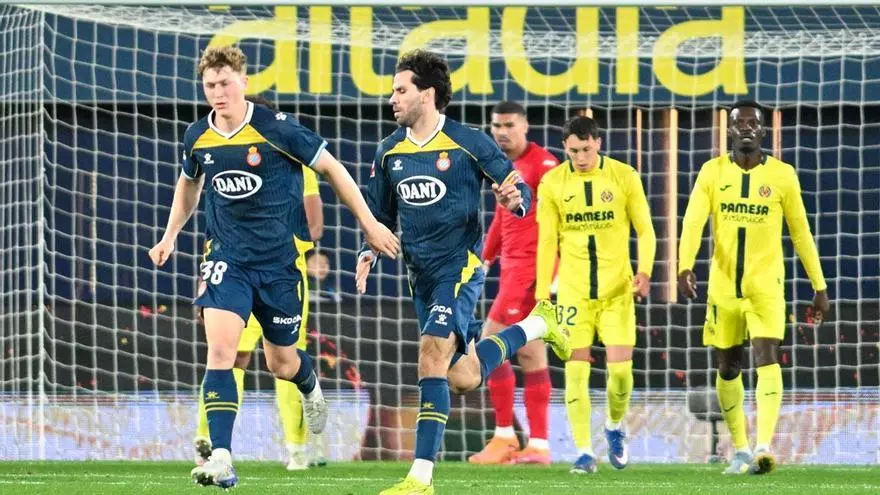 El remate de cabeza de Cabrera que dio el gol del honor al Espanyol