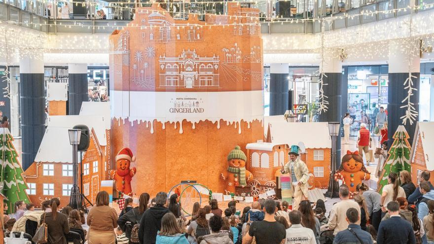 Nueva Condomina se transforma en un poblado de galleta de jengibre