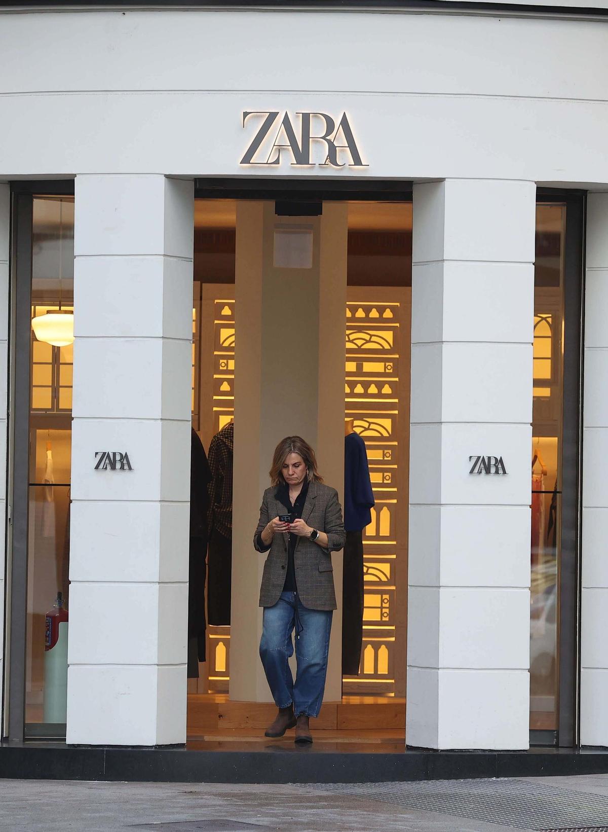 Zara cierra su emblemática tienda de Juan Flórez